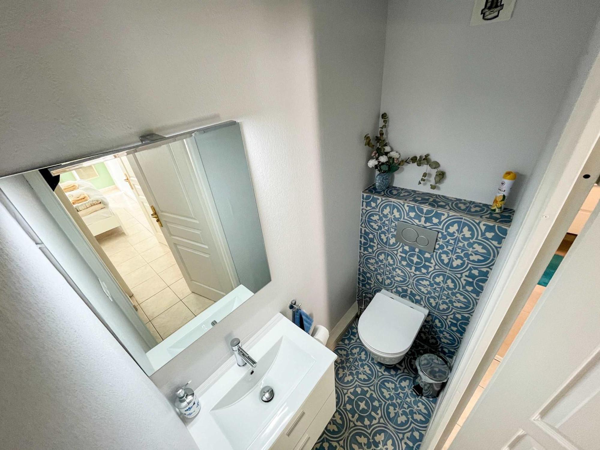 Risso - One Bedroom With Pool, Newly Renovated In Spring 2024 ニース エクステリア 写真